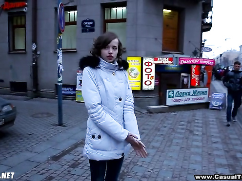 Привел незнакомку погреться и сразу трахнул