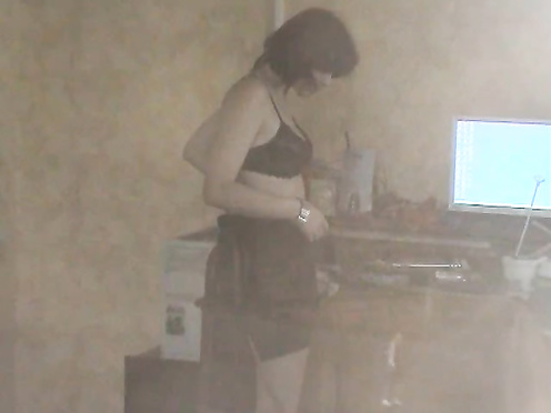 Подруга переоделась на скрытую камеру